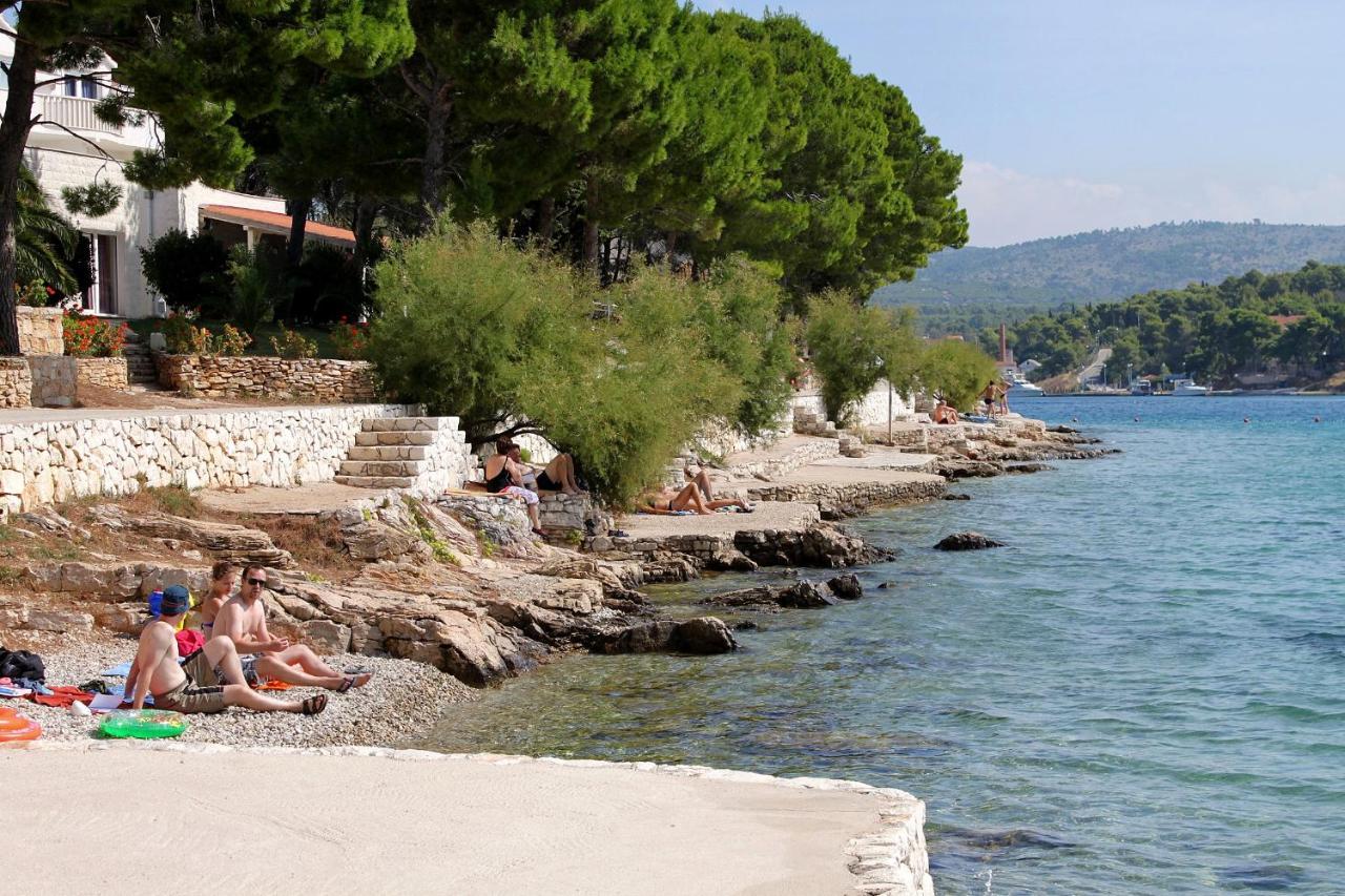 Apartments By The Sea Bobovisca Na Moru, Brac - 5682 Ložišće المظهر الخارجي الصورة